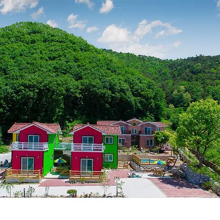Utopia Pension Gyeongju Extérieur photo