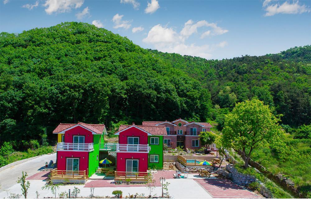 Utopia Pension Gyeongju Extérieur photo