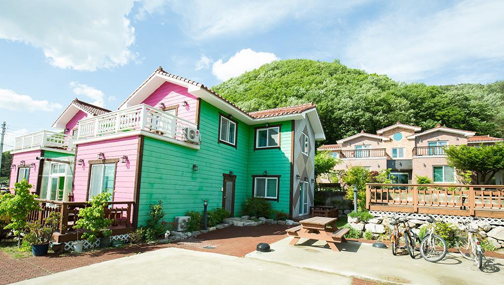 Utopia Pension Gyeongju Extérieur photo